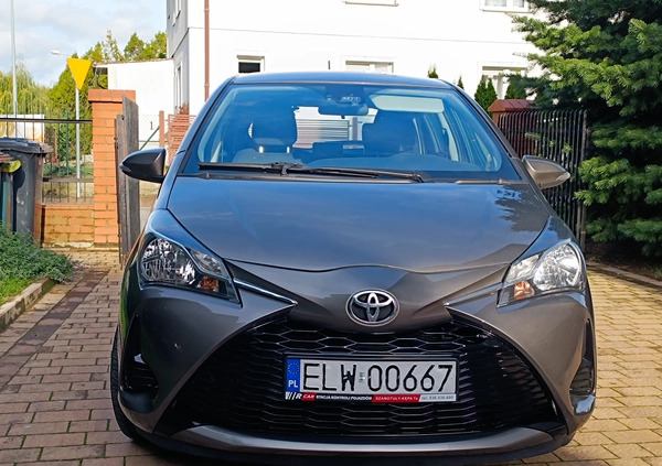 Toyota Yaris cena 45200 przebieg: 112340, rok produkcji 2020 z Szamotuły małe 79